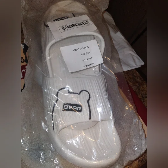 Cute bear sandals 🐻 🤍 - Picture 9 of 9
